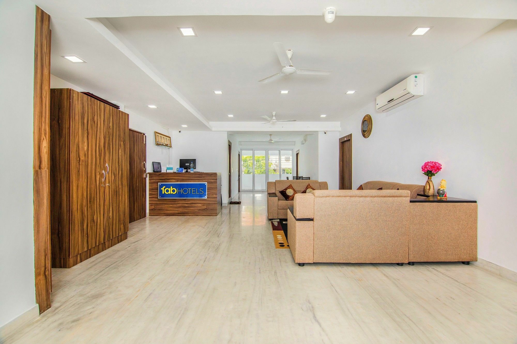 Fabhotel Venkeys Service Apartment Mylapore Csennai Kültér fotó